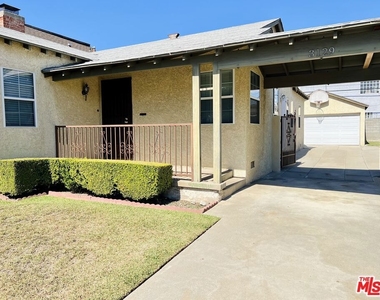 3129 Norwich Avenue - Photo Thumbnail 20