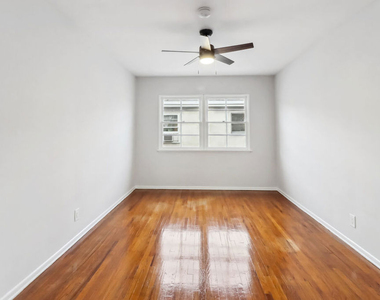 5335 Vantage Avenue - Photo Thumbnail 17