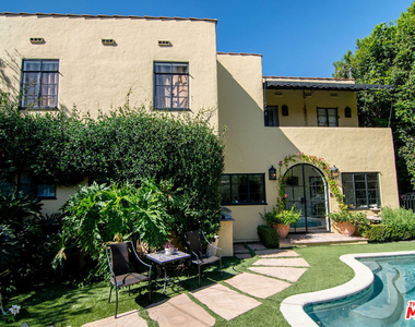 144 S Mansfield Avenue - Photo Thumbnail 21
