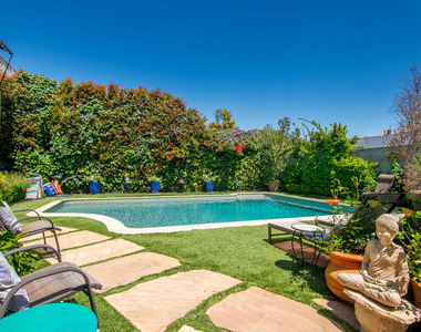 144 S Mansfield Avenue - Photo Thumbnail 23
