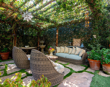 144 S Mansfield Avenue - Photo Thumbnail 30