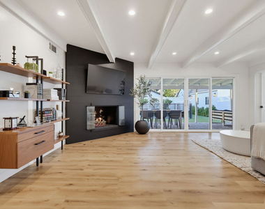 12822 Waddell Street - Photo Thumbnail 4