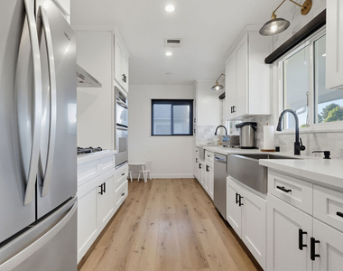 12822 Waddell Street - Photo Thumbnail 12