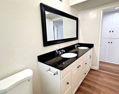 6433 Oakdale Avenue - Photo Thumbnail 21