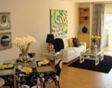 15357 Magnolia Boulevard - Photo Thumbnail 6