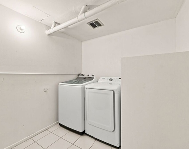 3500 W Manchester Boulevard - Photo Thumbnail 20
