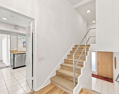 3500 W Manchester Boulevard - Photo Thumbnail 7