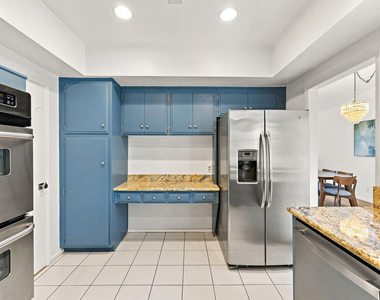 3500 W Manchester Boulevard - Photo Thumbnail 6