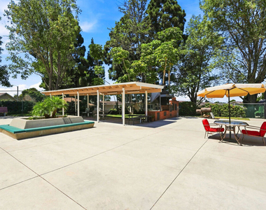 3500 W Manchester Boulevard - Photo Thumbnail 23