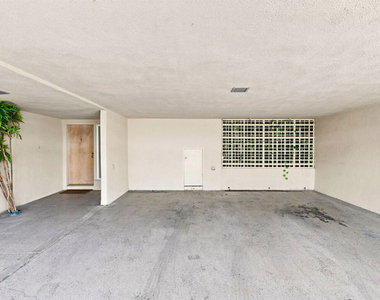 3500 W Manchester Boulevard - Photo Thumbnail 3