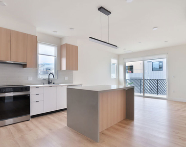 5657 Virginia Avenue - Photo Thumbnail 2