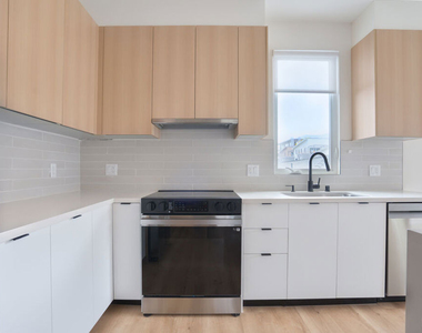 5657 Virginia Avenue - Photo Thumbnail 3