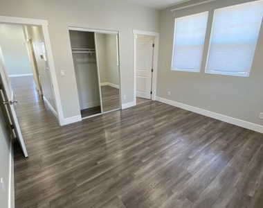 3157 Estara Avenue - Photo Thumbnail 10