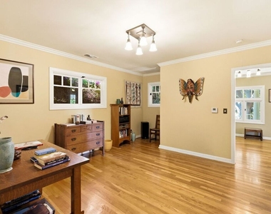 1336 Edgecliffe Drive - Photo Thumbnail 16