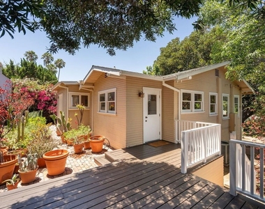 1336 Edgecliffe Drive - Photo Thumbnail 18