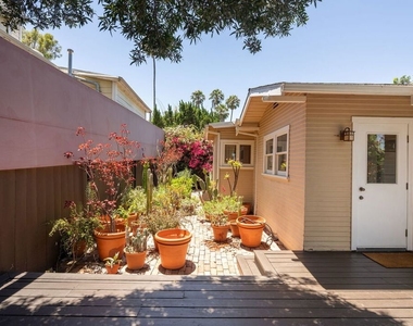 1336 Edgecliffe Drive - Photo Thumbnail 19