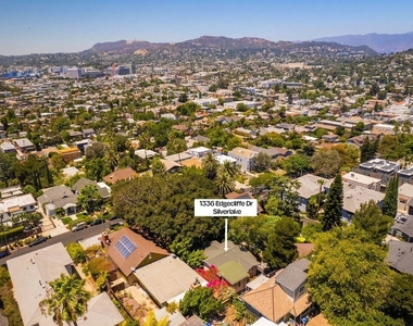 1336 Edgecliffe Drive - Photo Thumbnail 32