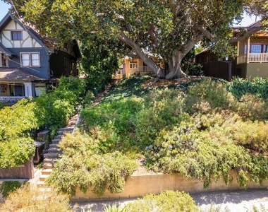 1336 Edgecliffe Drive - Photo Thumbnail 1