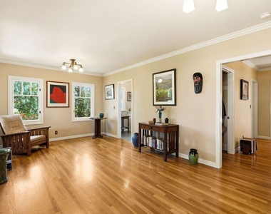 1336 Edgecliffe Drive - Photo Thumbnail 5