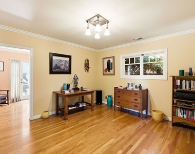 1336 Edgecliffe Drive - Photo Thumbnail 17