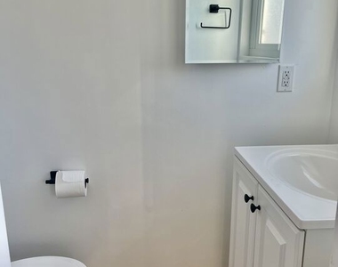 3824 Keystone Avenue - Photo Thumbnail 6