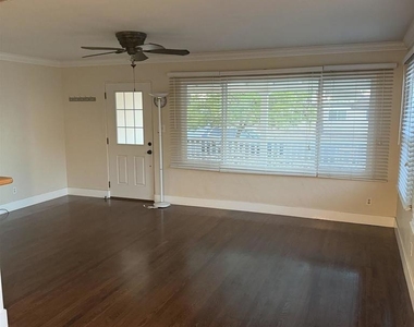 125 Lindell Avenue - Photo Thumbnail 6