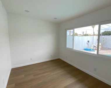 6344 Anvil Lake Avenue - Photo Thumbnail 14