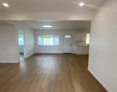 6344 Anvil Lake Avenue - Photo Thumbnail 6