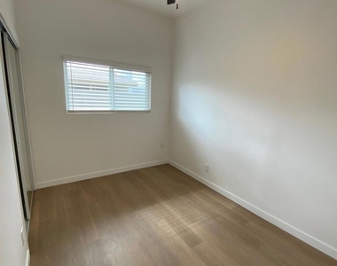 6344 Anvil Lake Avenue - Photo Thumbnail 17