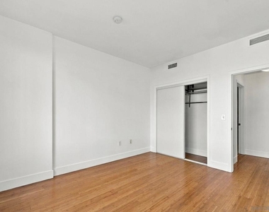 530 K St - Photo Thumbnail 18
