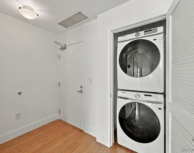 530 K St - Photo Thumbnail 23
