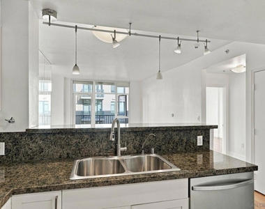 530 K St - Photo Thumbnail 22