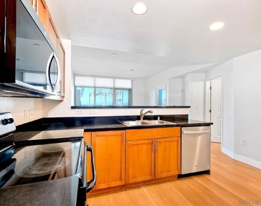 253 10th Ave - Photo Thumbnail 9
