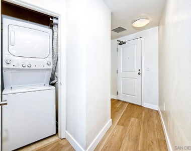253 10th Ave - Photo Thumbnail 6