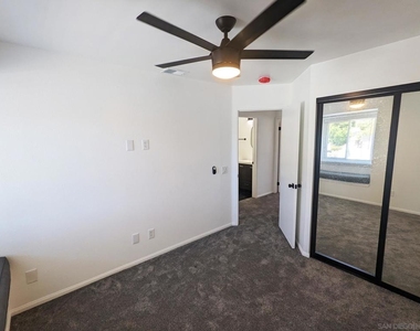 343 Rolling Hills Ln - Photo Thumbnail 25