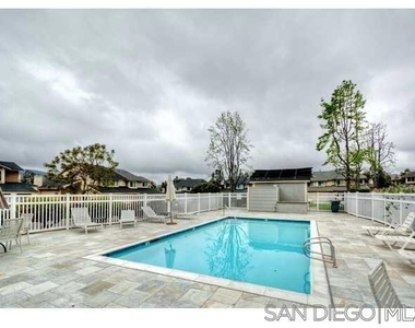 343 Rolling Hills Ln - Photo Thumbnail 31