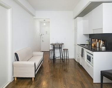 West 90th Street By Broadway - Photo Thumbnail 1