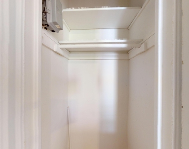 East 85th Street - Photo Thumbnail 8