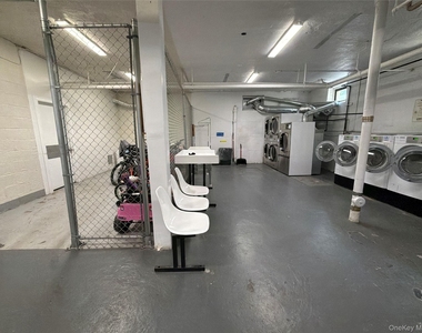 23 Schenck Avenue - Photo Thumbnail 14