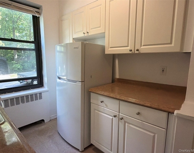 23 Schenck Avenue - Photo Thumbnail 6
