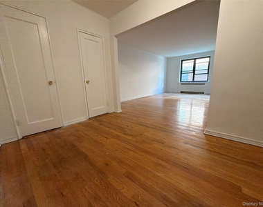 23 Schenck Avenue - Photo Thumbnail 1