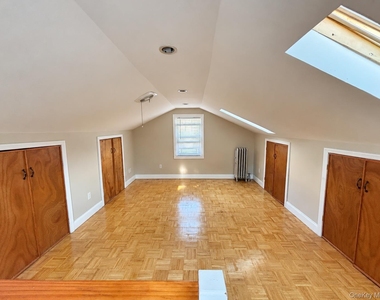 7046 57th Road - Photo Thumbnail 5