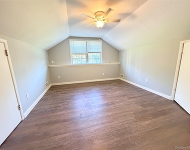 33 Howells Turnpike - Photo Thumbnail 16
