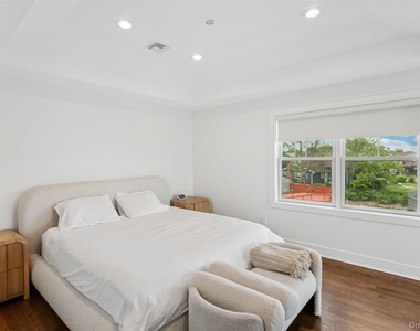 169 Mott Street - Photo Thumbnail 17
