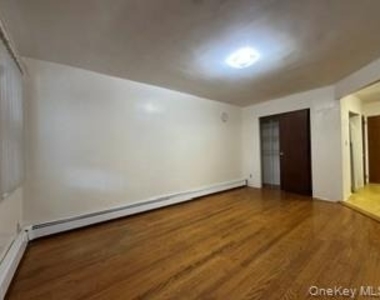 161-34 28th Avenue - Photo Thumbnail 4