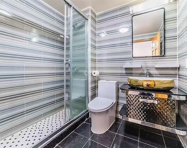 3147 137th Street - Photo Thumbnail 7