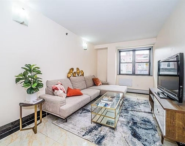 3147 137th Street - Photo Thumbnail 3