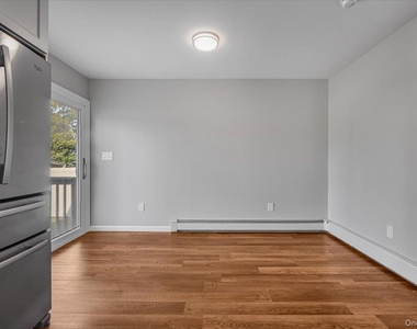 14 Prescott Avenue - Photo Thumbnail 3
