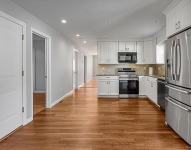 14 Prescott Avenue - Photo Thumbnail 2