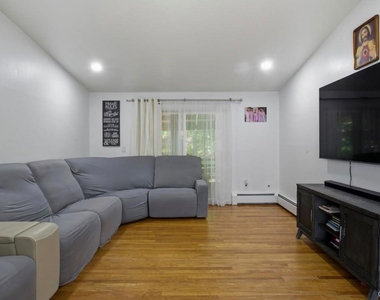 4 Medford Place - Photo Thumbnail 11
